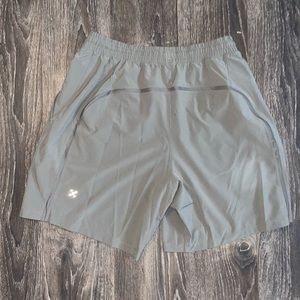 Lululemon 7’ Pace Breaker Shorts